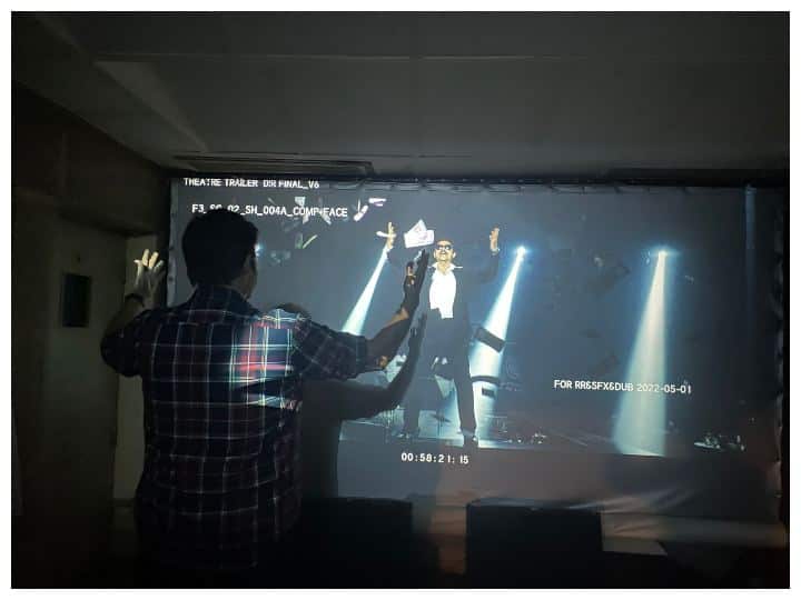 F3 Movie: 'ఎఫ్3' ట్రైలర్ డబ్బింగ్ పూర్తి చేసిన వెంకీ - ఫ్యాన్స్ రెడీనా? Venkatesh wrapped up dubbing for F3 Movie Trailer F3 Movie: 'ఎఫ్3' ట్రైలర్ డబ్బింగ్ పూర్తి చేసిన వెంకీ - ఫ్యాన్స్ రెడీనా?