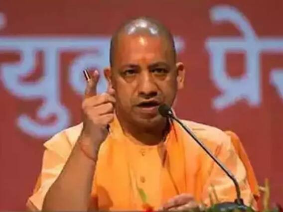 Ghaziabad News: तत्कालीन DM निधि केसरवानी को सस्पेंड करने के बाद अन्य दोषियों के खिलाफ भी FIR के निर्देश