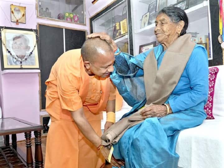 Yogi Adityanath Visits Ancestral Village, Meets Mother First Time After Being Elected As CM Yogi Adityanath Visits Ancestral Village, Meets Mother First Time After Being Elected As CM