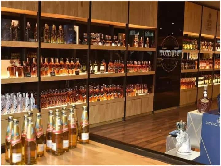 AP government intends to re-introduce the process of handing over liquor shops to private individuals through auctions Andhra New Liqour Policy :  ఏపీలో మళ్లీ  మద్యం దుకాణాల వేలం - ప్రభుత్వం పాలసీ మార్చుకుంటోందా ?