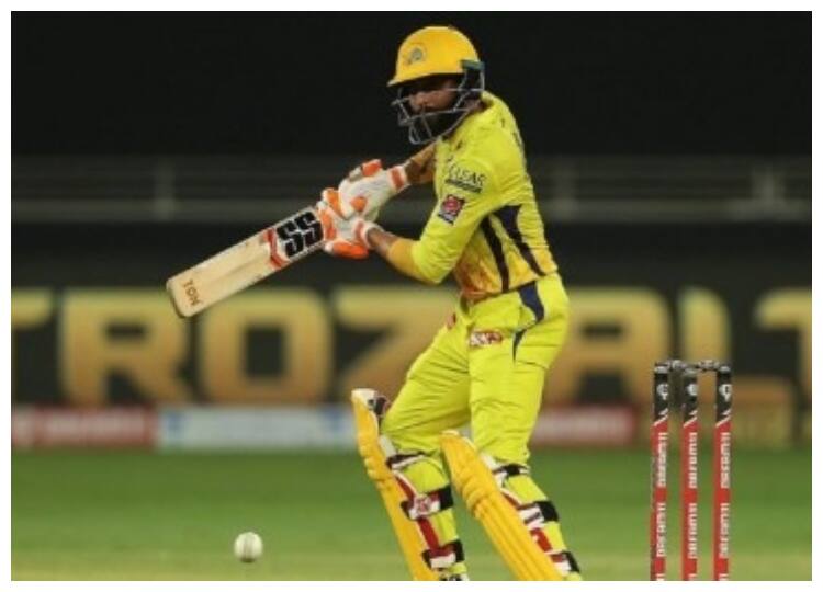 CSK Vs RCB: बैंगलोर के खिलाफ 3 रन बनाकर भी शिखर पर पहुंचे जडेजा, बने ये कारनामा वाले पहले खिलाड़ी IPL 2022 Ravindra Jadeja becomes first player in IPL scored 2500 runs and picked 100 wickets CSK Vs RCB: बैंगलोर के खिलाफ 3 रन बनाकर भी शिखर पर पहुंचे जडेजा, बने ये कारनामा वाले पहले खिलाड़ी