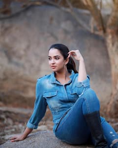 Pujita Ponnada Photos: రంగస్థలంలో చిట్టిబాబు వదిన బ్యూటిఫుల్ పిక్స్