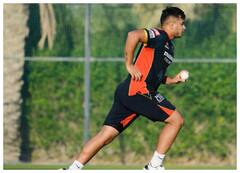 IPL 2022: कमर की चोट की वजह से बाहर हुए सौरभ दुबे, रांची के इस खिलाड़ी को SRH ने अपनी टीम से जोड़ा