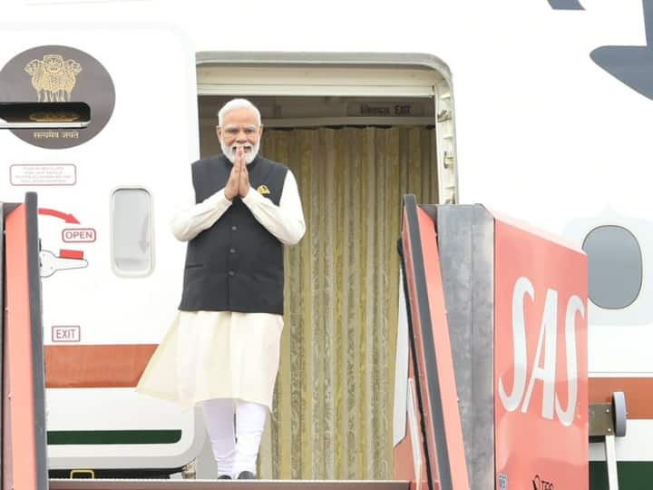 प्रधानमंत्री नरेन्द्र मोदी इन दिनों तीन देशों की यात्रा पर गए हुए हैं. इस समय वह डेनमार्क की  राजधानी कोपेनहेगेन में भारत-नॉर्डिक शिखर सम्मेलन में हिस्सा लेने के लिए मौजूद हैं.