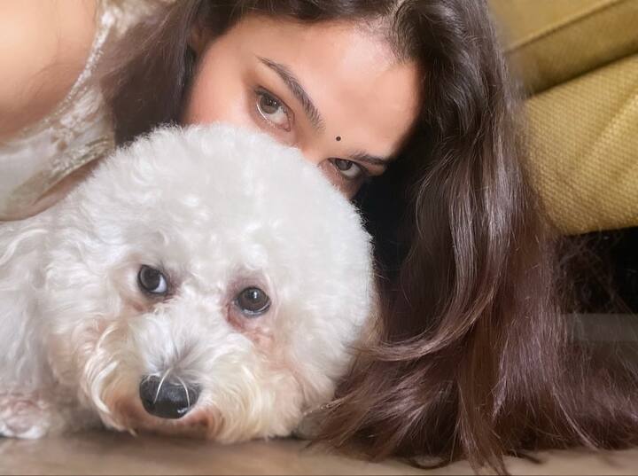 తన పెట్ తో ఆండ్రియా జెరెమియా -Image credit: Andrea Jeremiah/Instagram