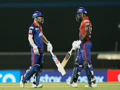 DC vs SRH, 1st innings: ஹைதரபாத்துக்கு எதிராக வார்னர் வெறியாட்டம்... டெல்லி அணி 207 ரன்கள் குவிப்பு!
