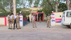 Lalitpur Case में Yogi सरकार पर विपक्षी दलों का वार शुरू,आरोपी थानेदार की हुई गिरफ्तारी