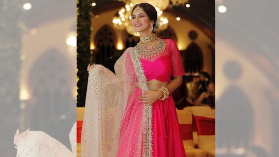 Trina Saha: বলিউডে পা রাখছেন? 'স্টুডেন্ট অফ দ্য ইয়ার' তারকার সঙ্গে নাচে মগ্ন তৃণা Trina Saha: বলিউডে পা রাখছেন? 'স্টুডেন্ট অফ দ্য ইয়ার' তারকার সঙ্গে নাচে মগ্ন তৃণা