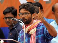 Jignesh Mevani: दलित नेता जिग्नेश मेवानी का BJP पर बड़ा हमला, असम से लौटने के बाद सरकार को कह डाला निकम्मा