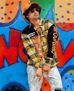 Tovino Thomas: రాక్ స్టార్‌గా మారిన ‘మిన్నల్ మురళి’