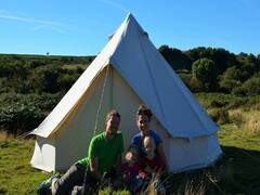 வாடகை வீடு போதும்.. இனி கூடாரம்தான் வீடு! கைக்குழந்தையுடன் கூடார வீட்டுக்குச் சென்ற தம்பதி!