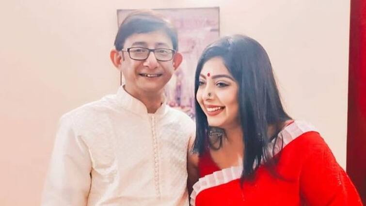 Kanchan Mullick Birthday: Sreemoyee Chattoraj wishes Kanchan Mullick on his birthday Kanchan Mullick Birthday: লাল শাড়ি আর ধুতি পাঞ্জাবি, জন্মদিনে কাঞ্চনকে ঘিরে রইলেন শ্রীময়ী