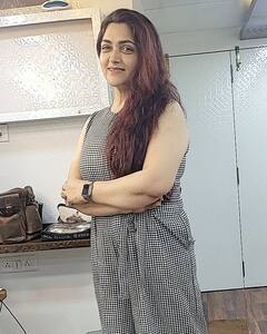 Kushboo pics: நீங்களா இது?.. அடையாளம் தெரியாமல் மாறிப்போன குஷ்பு! லேட்டஸ்ட் க்ளிக்ஸ்