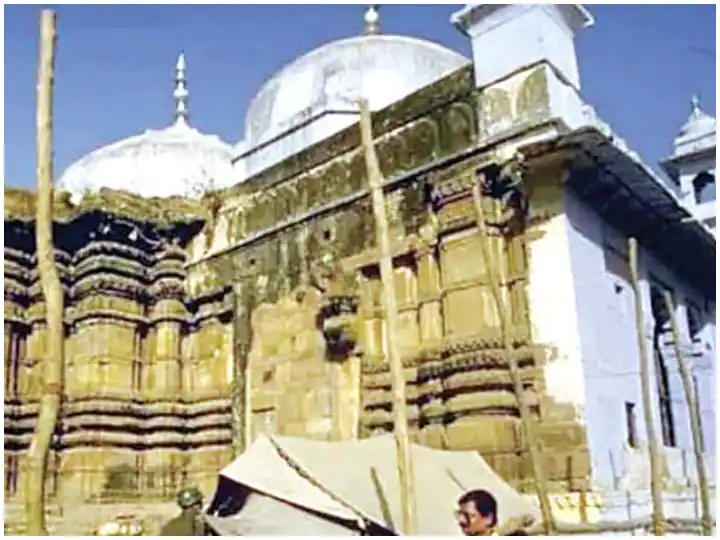 Gyanvapi Mosque Survey: श्रृंगार गौरी मंदिर-ज्ञानवापी मस्जिद मामले में सर्वे के लिए पहुंची टीम, भारी पुलिस बल तैनात Gyanvapi Mosque Survey Shringar Gauri Temple-Gyanvapi Masjid Row survey of mosque by Court-appointed Commissioner Gyanvapi Mosque Survey: श्रृंगार गौरी मंदिर-ज्ञानवापी मस्जिद मामले में सर्वे के लिए पहुंची टीम, भारी पुलिस बल तैनात