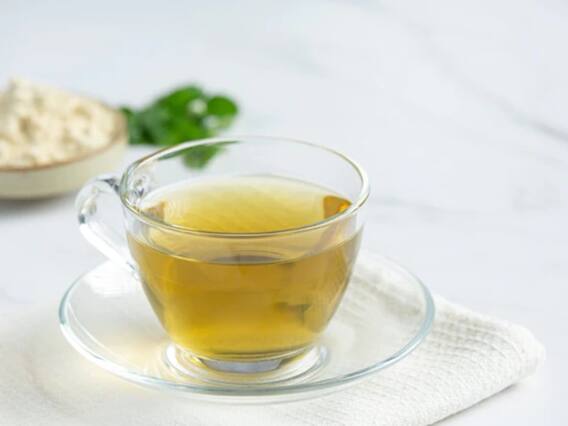 Green Tea Side Effects: क्या आप भी दिनभर पी जाते हैं कई कप ग्रीन टी? जानें इससे होने वाले नुकसान Green Tea Side Effects: क्या आप भी दिनभर पी जाते हैं कई कप ग्रीन टी? जानें इससे होने वाले नुकसान