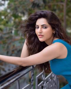 Actress Athulya ravi : அட்டகாச மார்டன் உடையில் அதுல்யா ரவி... மாஸ் அண்ட் கிளாஸ் க்ளிக்ஸ்!