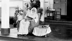 In Pics: বড়পর্দায় রবীন্দ্রনাথ ঠাকুরের ভূমিকায় ভিক্টর বন্দ্যোপাধ্যায়, আসছে 'থিঙ্কিং অফ হিম'