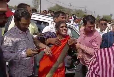 साथ ही उन्होंने देवास के अधिकारियों से फोन पर बातकर घायलों के समुचित इलाज के निर्देश भी दिए.