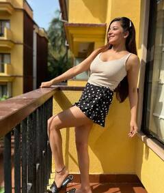 Monalisa Latest Photos: ਗੋਆ ਪਹੁੰਚੀ ਭੋਜਪੁਰੀ ਅਦਾਕਾਰਾ ਮੋਨਾਲੀਸਾ, ਬਲੈਕ ਮਿੰਨੀ ਸਕਰਟ 'ਚ ਸ਼ੇਅਰ ਕੀਤੀਆਂ ਦਿਲਕਸ਼ ਤਸਵੀਰਾਂ