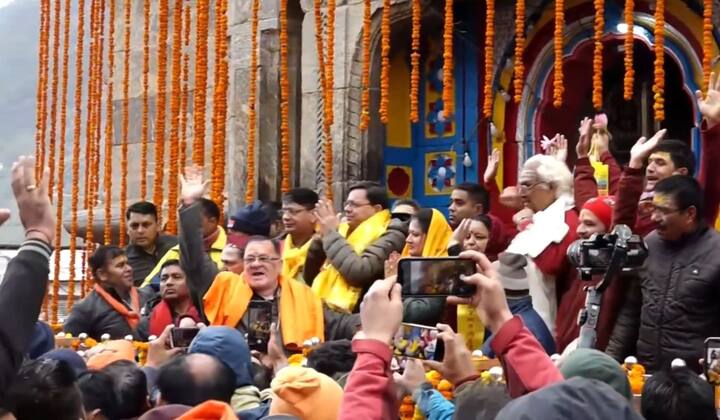 बता दें कि इस साल अक्षय तृतीया के मौके पर चारधाम यात्रा की शुरुआत की गई थी.