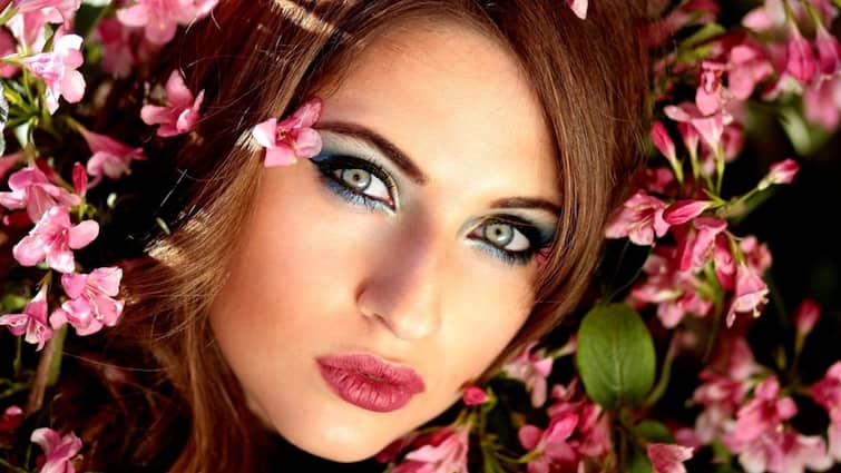 Makeup hacks to make your eyes look bigger, know in details Makeup Hacks: কীভাবে মেকআপ করলে চোখ বড় দেখাবে?