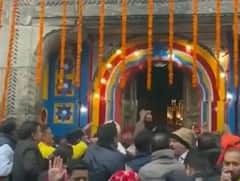 Kedarnath Dham: 2 વર્ષ બાદ સામાન્ય લોકો માટે ખુલ્યા કેદારનાથના કપાટ, શ્રદ્ધાળુઓને લાગ્યો મેળો, જુઓ PICS