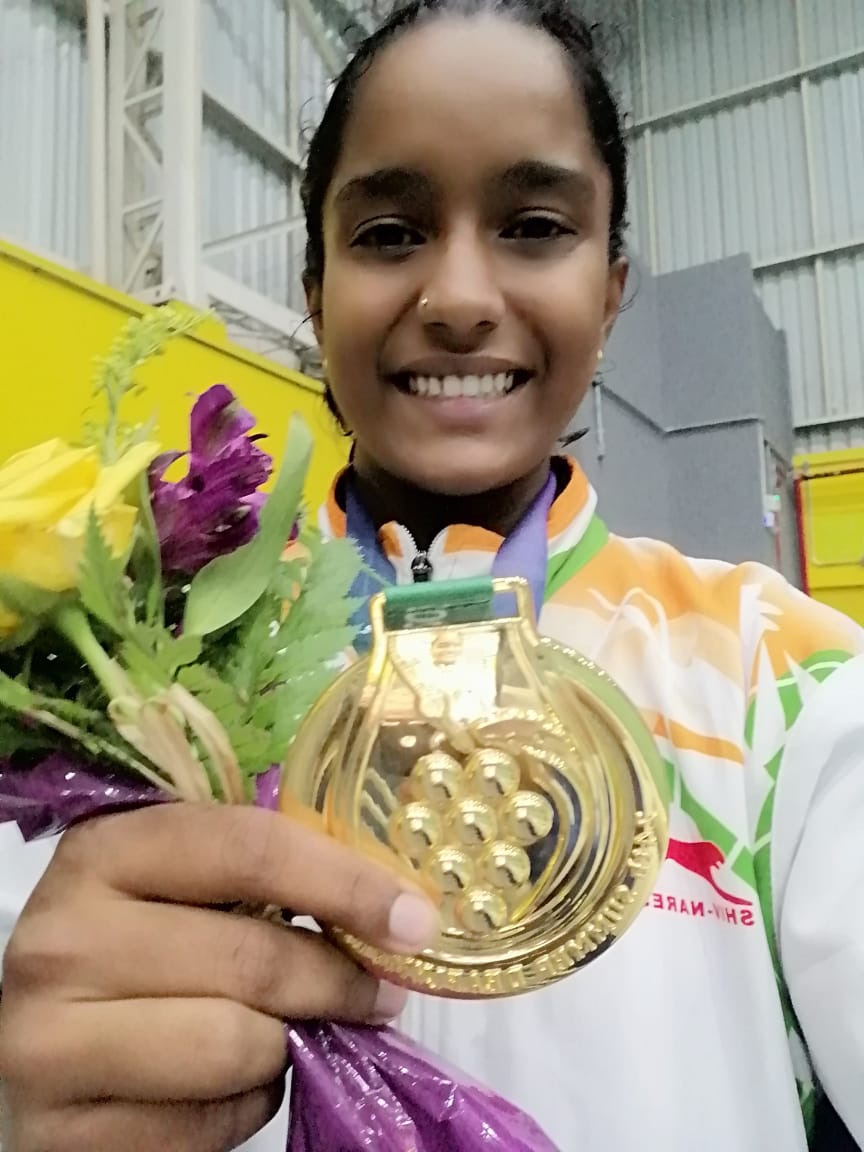 Gorakhpur News: 12 साल की आदित्या का ब्राजील में डंका, Deaf Olympics में देश को बैडमिंटन में दिलाया गोल्ड