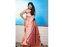 PHOTO : उफ्फ! ये अदायें... प्राजक्ता माळीच्या साडीतील फोटोंवर चाहत्यांकडून कमेंट्सचा पाऊस!