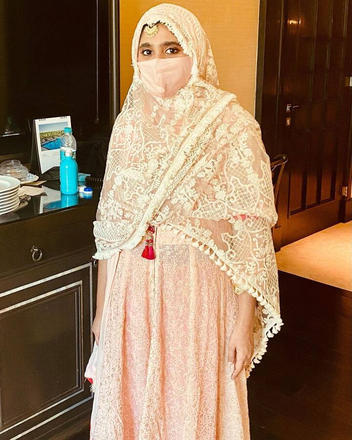 इंस्टाग्रामवर लग्नाचा फोटो शेअर करताना एआर रहमानने लिहिले, ‘अल्लाह नवविवाहित जोडप्याला आशीर्वाद देवो, तुमच्या सर्व शुभेच्छा आणि प्रेमासाठी धन्यवाद.