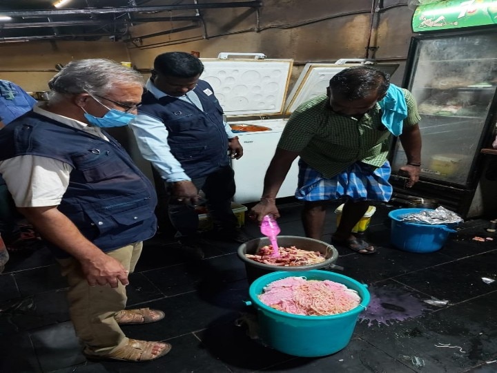 கேரள மாணவி உயிரிழப்பு எதிரொலி : கோவையில் ஷவர்மா கடைகளில் ஆய்வு ; 35 ஷவர்மா கடைகளுக்கு நோட்டீஸ்..!