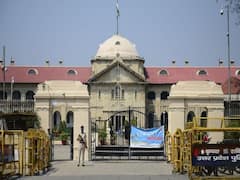 Prayagraj: यूपी के मदरसों पर पाबंदी लगाए जाने की मांग को लेकर इलाहाबाद HC में PIL दाखिल, अगले हफ्ते होगी सुनवाई