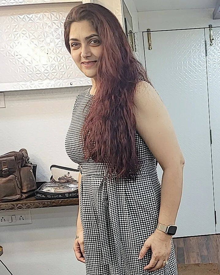 உன்னாட்டம் பொம்பள யாரடி
