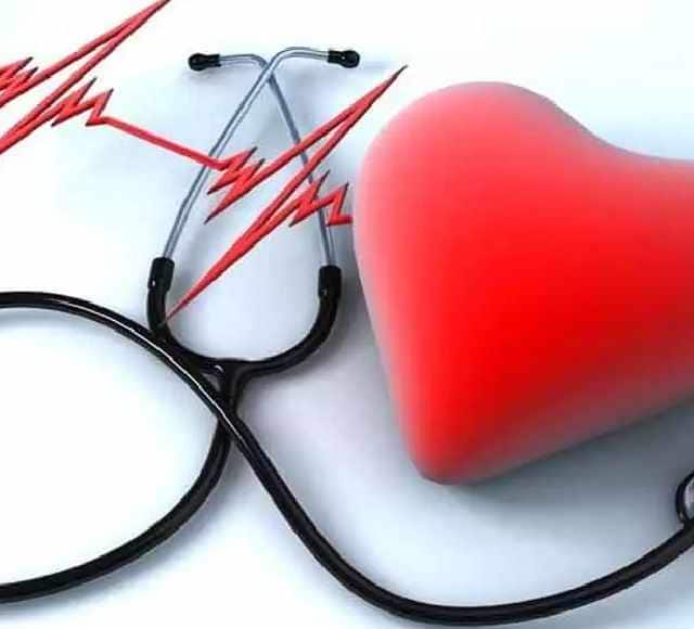 Heart Health: इस जूस को पीने से नहीं आएगा हार्ट अटैक, खून को साफ और दिल को बना देगा मजबूत