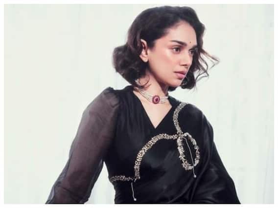 Aditi Rao Hydari: వింటేజ్ శారీ లుక్ లో అదితిరావు Aditi Rao Hydari: వింటేజ్ శారీ లుక్ లో అదితిరావు