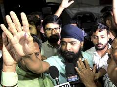 Tajinder Bagga Warrant: तेजिंदर बग्गा के खिलाफ एक और वारंट जारी, मोहाली कोर्ट का आदेश- गिरफ्तार कर अदालत में पेश किया जाए