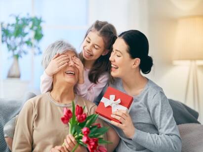 Mothers Day 2022: Gifts To Keep Your Mom Healthy Forever அன்னையர் தினத்திற்கு அம்மாவுக்கு ஆரோக்கியமான கிஃப்ட் கொடுக்கனுமா ? -  இதை ட்ரை பண்ணுங்க!