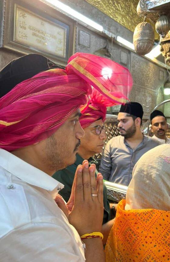 तर मंत्री आदित्य ठाकरे हे देखील अयोध्या दौऱ्यावर जाणार असल्याचं कळतंय.