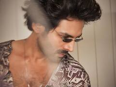 Kartik Aaryan Dances With Fans At The Club In Mumbai With Bhool Bhulaiyaa 2 Title Track