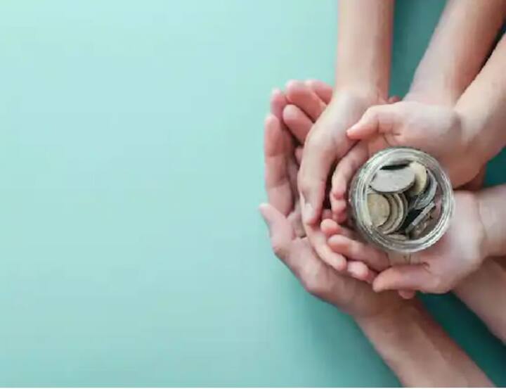 ਇਸ ਖਾਤੇ ਰਾਹੀਂ ਸਕੂਲ ਜਾਂ ਕਾਲਜ ਦੀ ਫੀਸ ਜਮ੍ਹਾ ਕਰਵਾਉਣ ਲਈ ਬੱਚਿਆਂ ਲਈ ਡਿਮਾਂਡ ਡਰਾਫਟ ਬਣਾਉਣ ਲਈ ਤੁਹਾਨੂੰ ਕਿਸੇ ਕਿਸਮ ਦੀ ਫੀਸ ਨਹੀਂ ਦੇਣੀ ਪਵੇਗੀ। ਹਾਲਾਂਕਿ, ਧਿਆਨ ਵਿੱਚ ਰੱਖੋ ਕਿ ਤੁਹਾਨੂੰ ਇਸ ਖਾਤੇ 'ਤੇ ਕਿਸੇ ਕਿਸਮ ਦੀ ਓਵਰਡਰਾਫਟ ਸਹੂਲਤ ਨਹੀਂ ਮਿਲੇਗੀ।