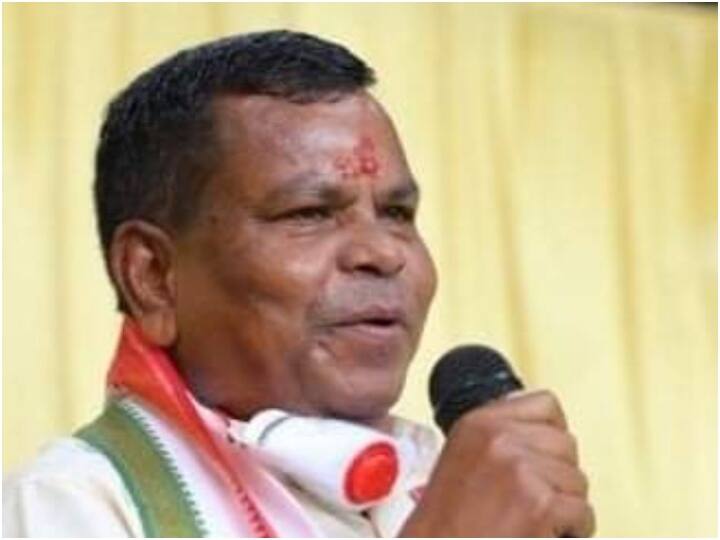 Bastar Minister Kawasi Lakhma warns of Naxalites reforms should be done or else there will be boycott ANN Bastar News: मंत्री कवासी लखमा को नक्सलियों ने दी चेतावनी, कहा- 'सुधर जाएं नहीं तो होगा बहिष्कार'