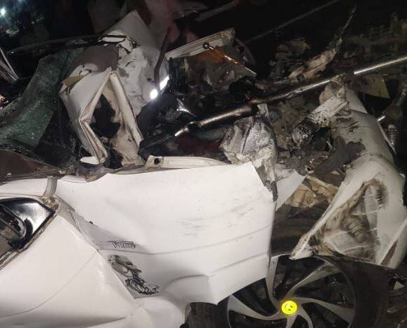 Nagpur Accident  Six killed in car accident in Nagpur Latest Updates Nagpur Accident : नागपूरमध्ये भीषण अपघात, कारची ट्रकला धडक, सहा जणांचा मृत्यू