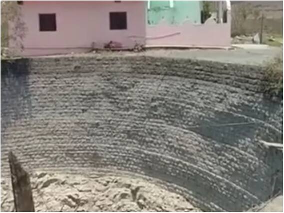 Sagar News : बिना मुंडेर का कुंआ बनाने पर कालोनाइजर के खिलाफ केस दर्ज, कुंए में हुई थी शिक्षक और उसके दो बच्चों की मौत Sagar News : बिना मुंडेर का कुंआ बनाने पर कालोनाइजर के खिलाफ केस दर्ज, कुंए में हुई थी शिक्षक और उसके दो बच्चों की मौत