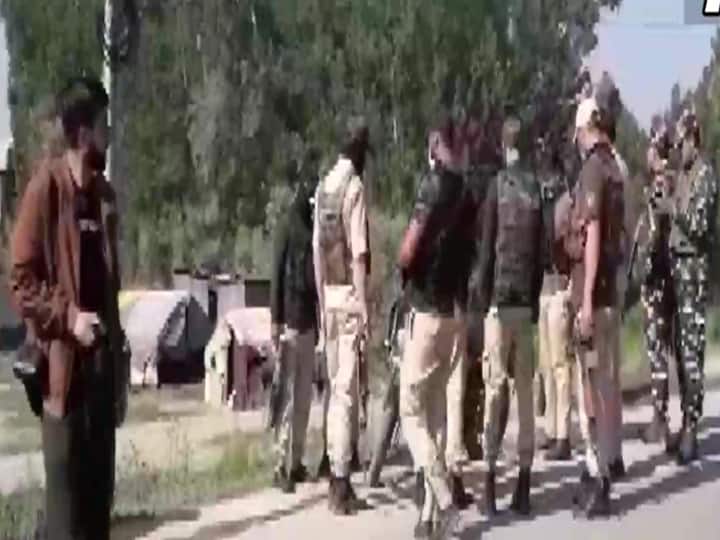 Jammu Kashmir: Terrorists Fire At, Critically Injure Policeman At Srinagar's Aiwa Bridge J&K: Terrorists Fire At, Critically Injure Policeman In Srinagar, Hunt Launched To Nab Attackers