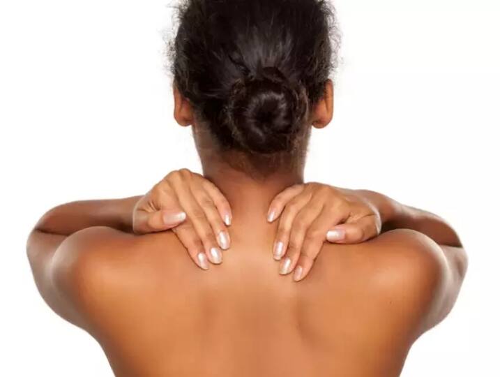 Beauty Tips:how to get rid of dark neck here are some tips Beauty Tips: डार्क नेक से कैसे पाएं छुटकाराए? जानिए इन्हें क्लीन करने के ये चार टिप्स