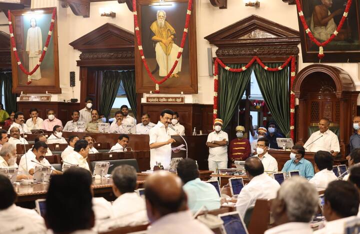 தமிழகத்தில் ஸ்மார்ட் வகுப்பறைகளுடன் கூடிய தகைசால் பள்ளிகள் உருவாக்கப்படும்
