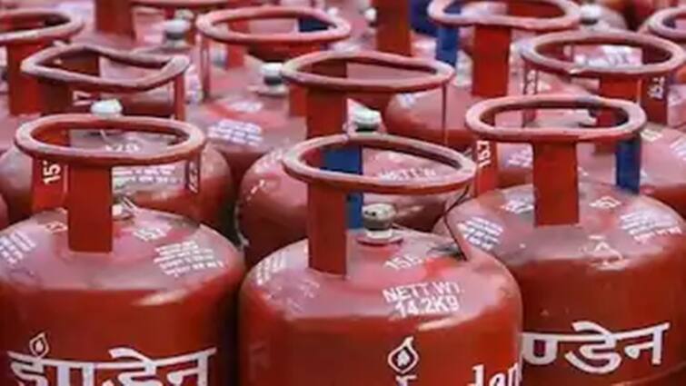 LPG Gas Cylinder: Steps to apply for LPG Gas Cylinder Subsidy LPG Gas Cylinder: ਕੀ ਤੁਸੀਂ ਲੈ ਰਹੋ ਹੋ ਮਹਿੰਗਾ LPG ਗੈਸ ਸਿਲੰਡਰ? ਸਬਸਿਡੀ ਲੈਣੀ ਤਾਂ ਫੌਲੋ ਕਰੋ ਇਹ ਆਸਾਨ ਟਿਪਸ