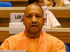 UP News: झांसी और ललितपुर में अधिकारियों के पेच कसेंगे CM योगी, लॉ एंड ऑर्डर पर होगा फोकस