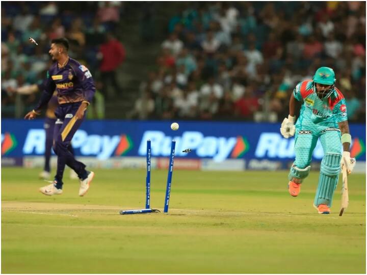 टॉस हारकर पहले बल्लेबाज़ी करने उतरी लखनऊ की शुरुआत अच्छी नहीं रही. पहले ही ओवर में कप्तान केएल राहुल डायमंड डक पर आउट हो गए. उन्हें श्रेयस अय्यर ने रन आउट किया.