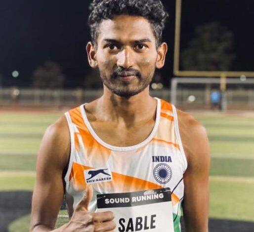 अविनाशने अमेरिकेतील सॅन जुआण कॅपिस्टानो येथे झालेल्या साऊंड रनिंग ट्रॅक मीटमध्ये पाच हजार मीटर शर्यतीत (US 5000 m steeplechase) धावून धावपटू बहादूर प्रसाद याने केलेला 30 वर्ष जुना विक्रम मोडीत काढला आहे.