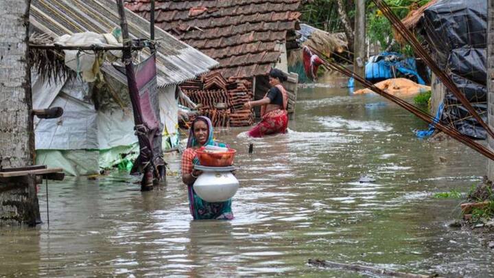 Cyclone Ashani on way towards Fear grabs coastal area for lost their house Cyclone Asani: ঘণ্টায় ১৪ কিলোমিটার বেগে এগোচ্ছে ঘূর্ণিঝড় ‘অশনি’, আবার কি ঘরছাড়া হতে হবে? উপকূলবর্তী গ্রামে আতঙ্ক